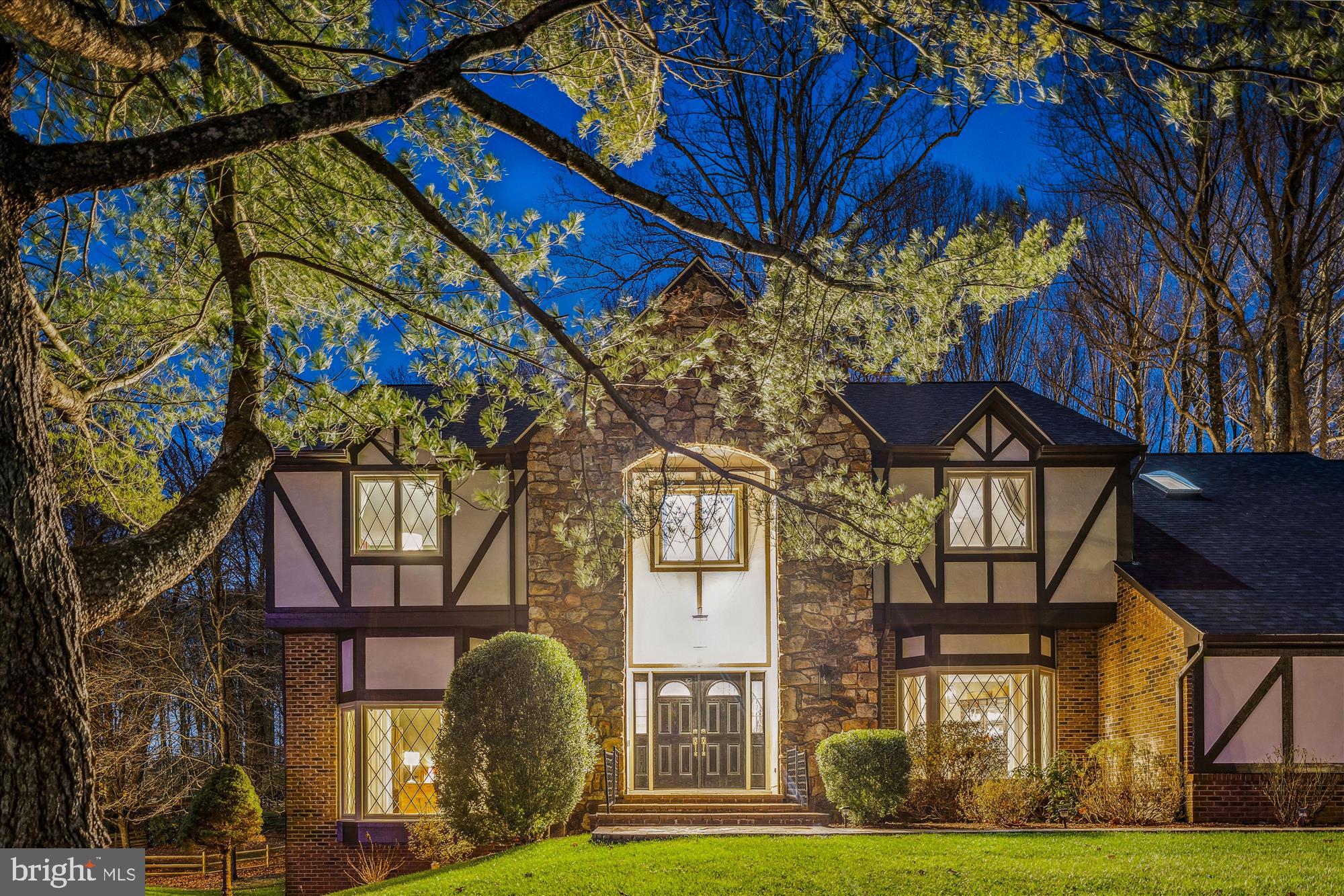 10319 HICKORY FOREST DRIVE