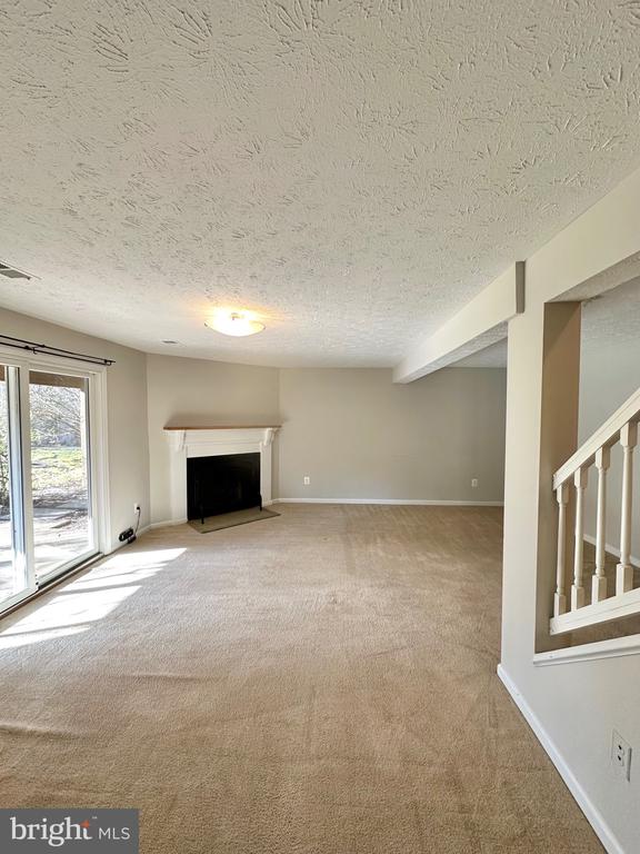 3888 MOHR OAK COURT