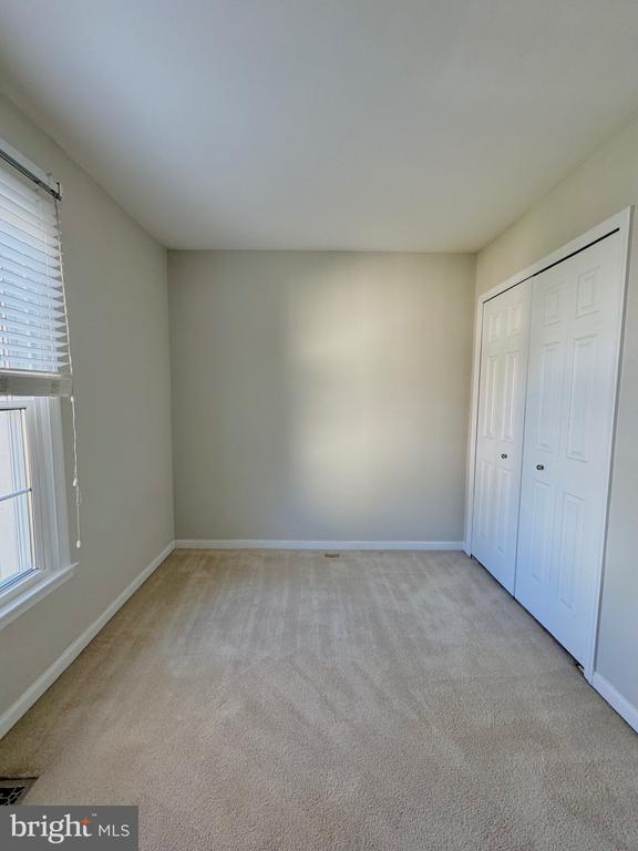 3888 MOHR OAK COURT