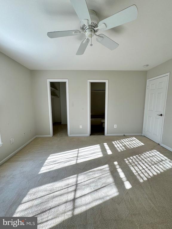 3888 MOHR OAK COURT