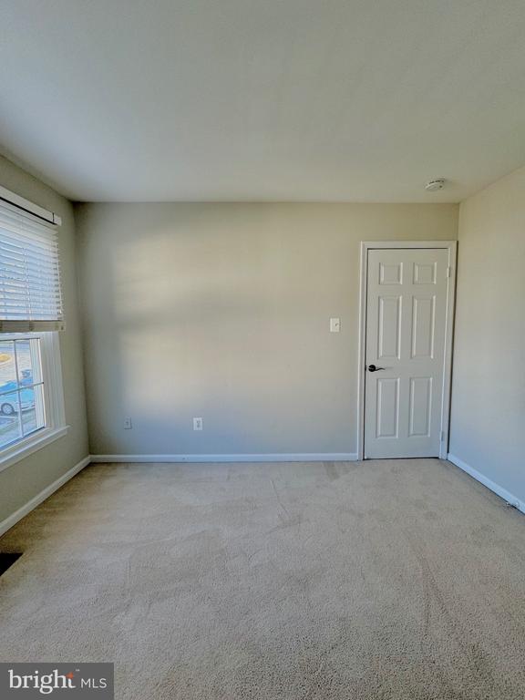 3888 MOHR OAK COURT