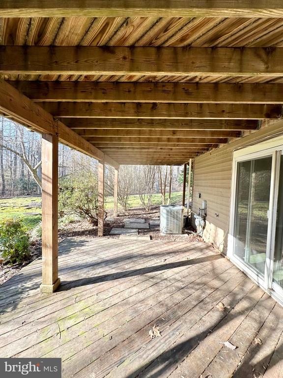 3888 MOHR OAK COURT