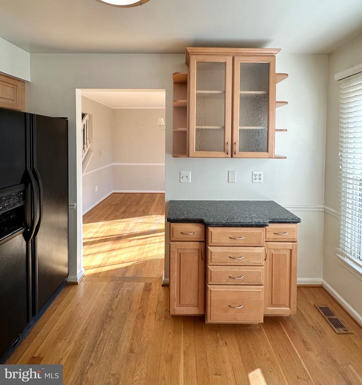 3888 MOHR OAK COURT