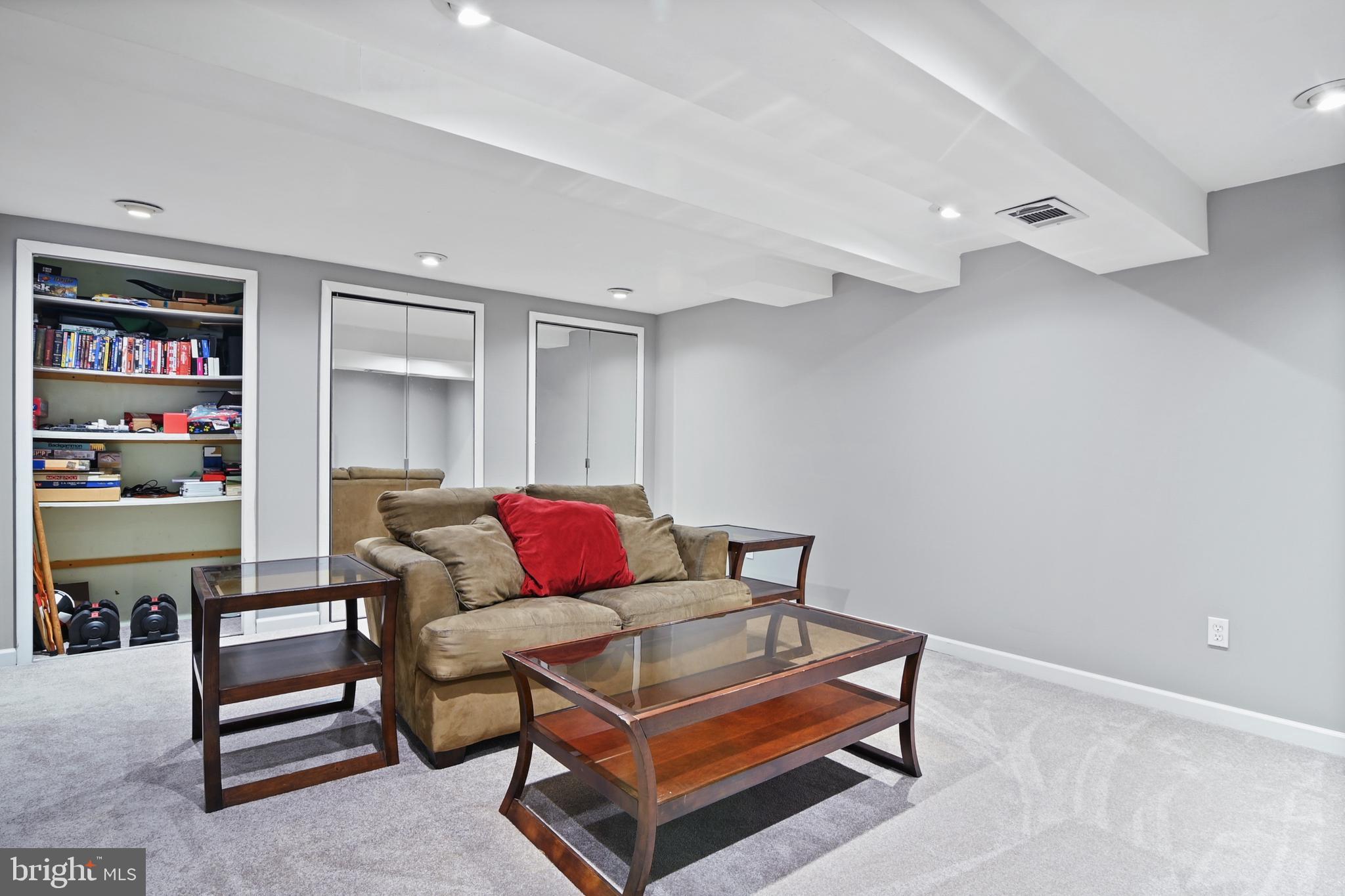 6614 HUNTSMAN BOULEVARD