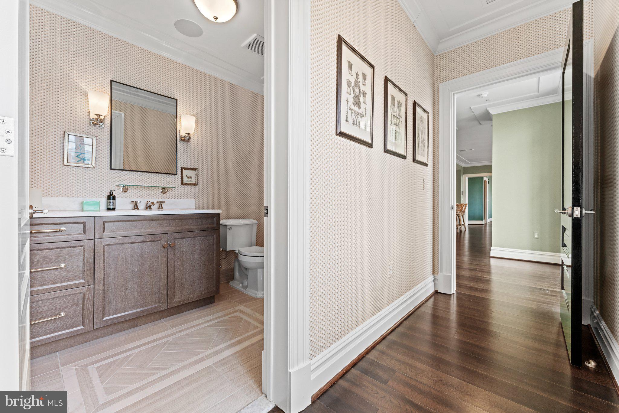 6900 FLEETWOOD ROAD 706