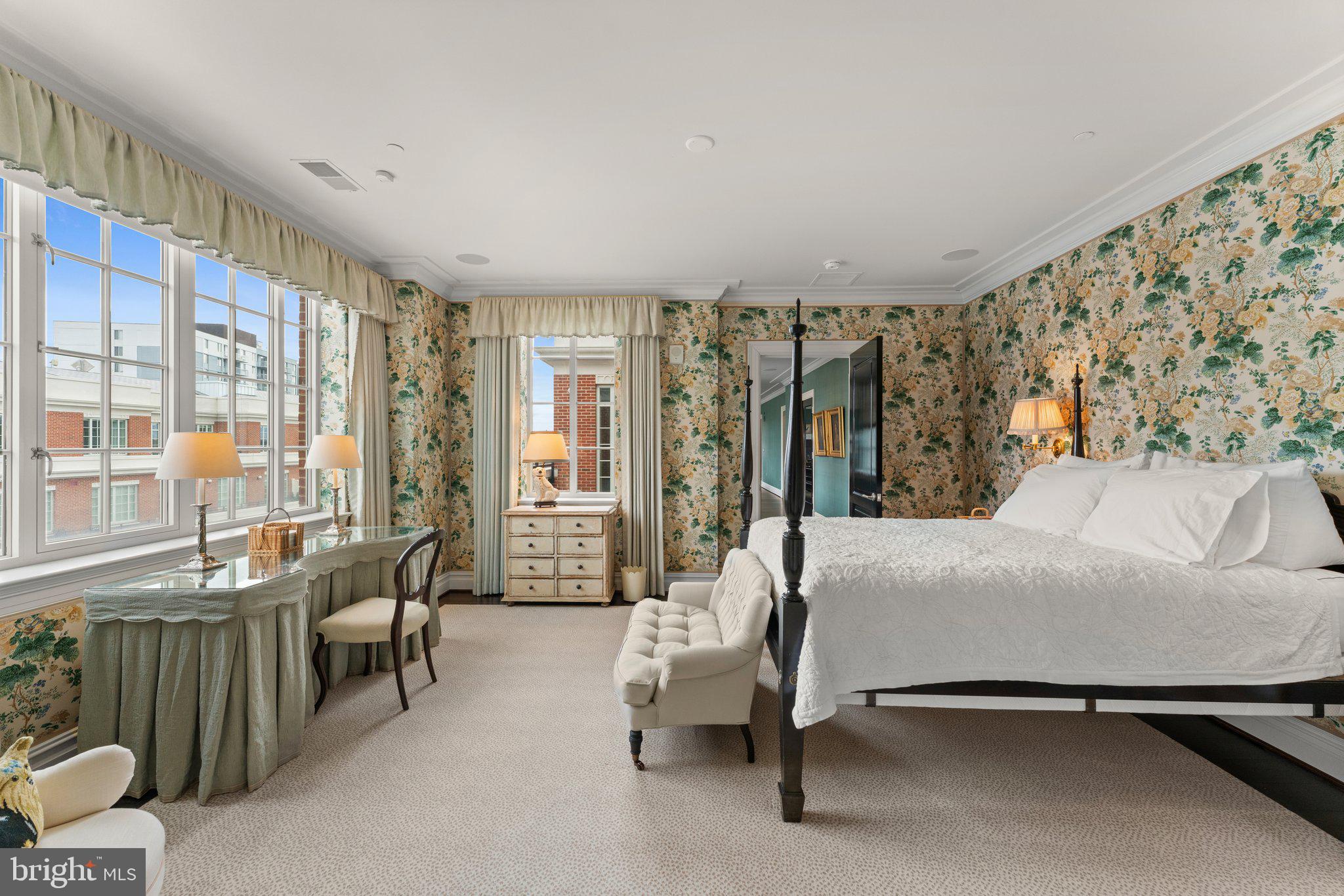 6900 FLEETWOOD ROAD 706