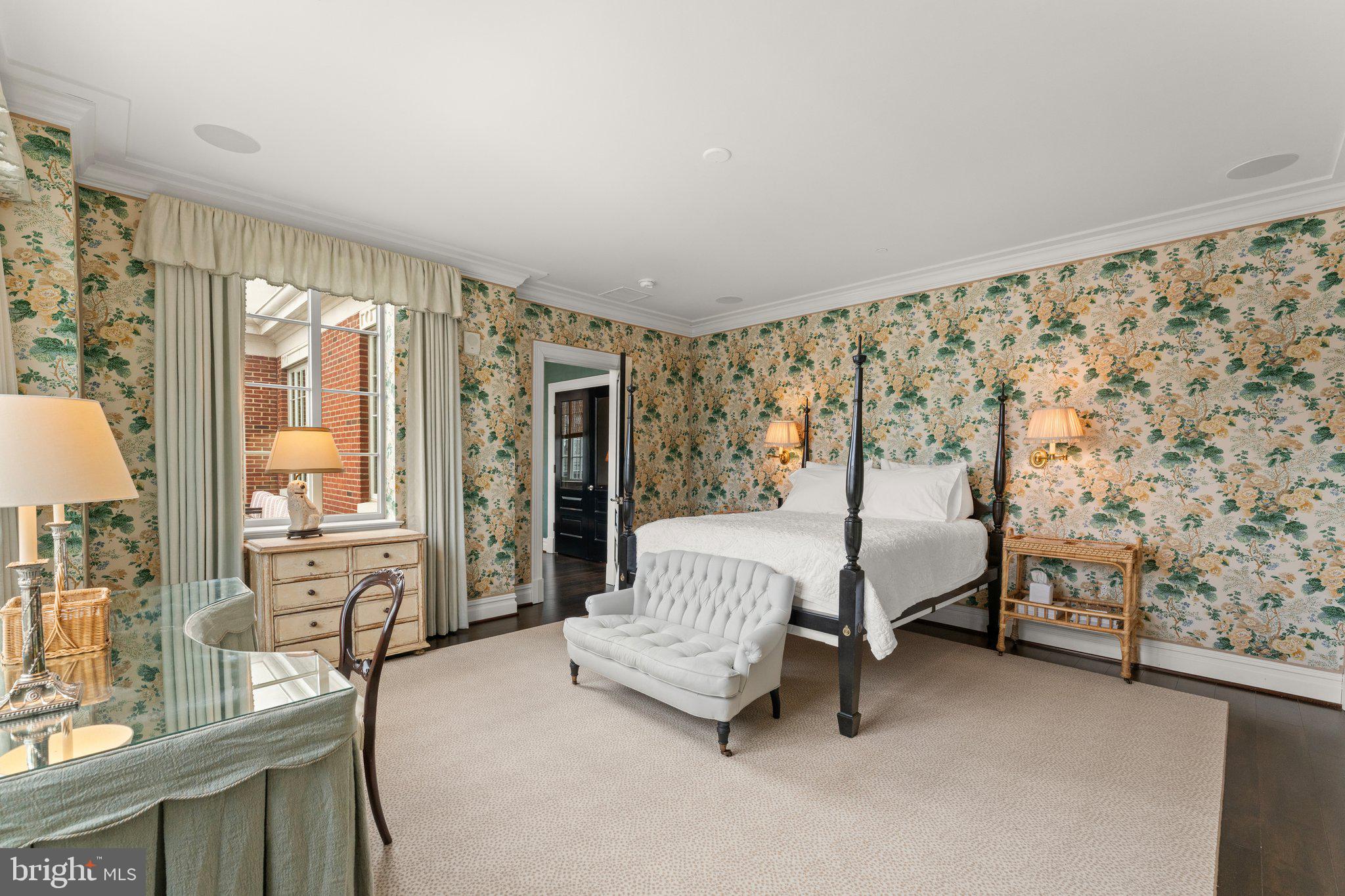 6900 FLEETWOOD ROAD 706