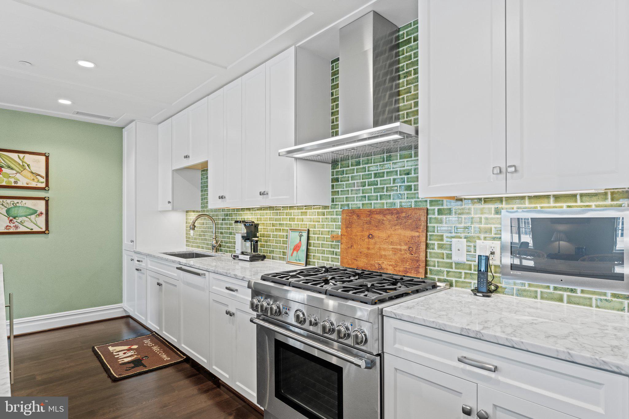 6900 FLEETWOOD ROAD 706