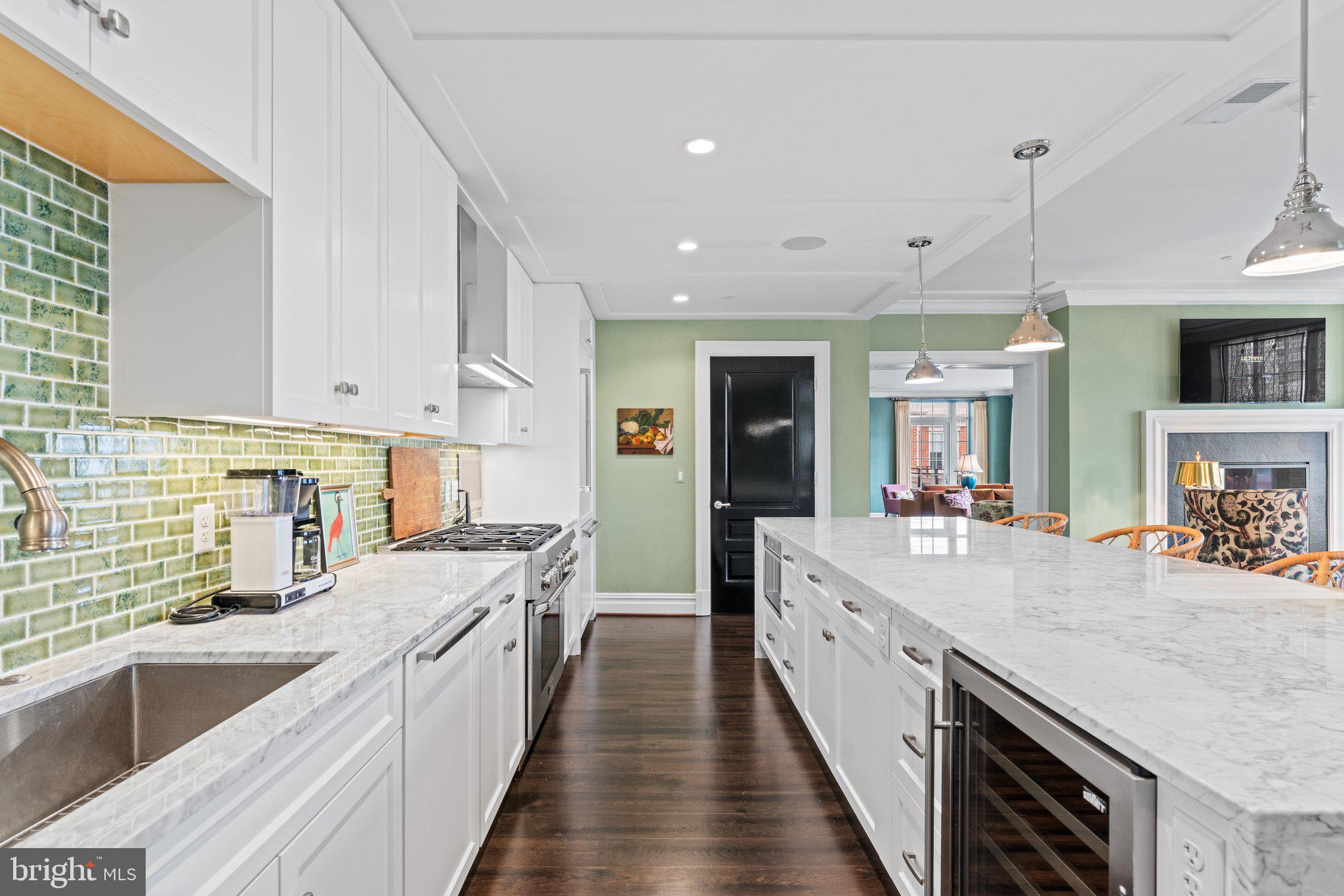 6900 FLEETWOOD ROAD 706