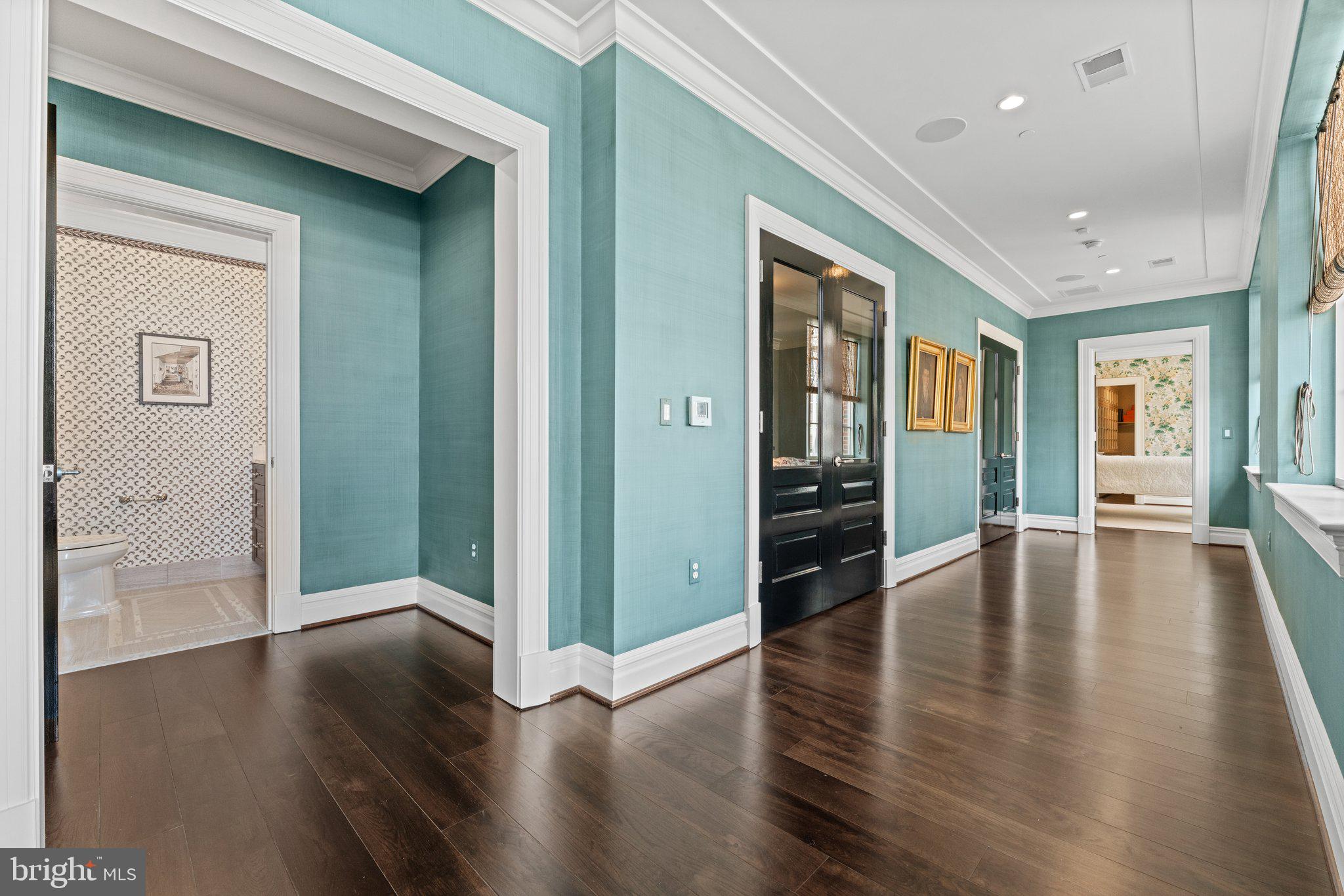 6900 FLEETWOOD ROAD 706