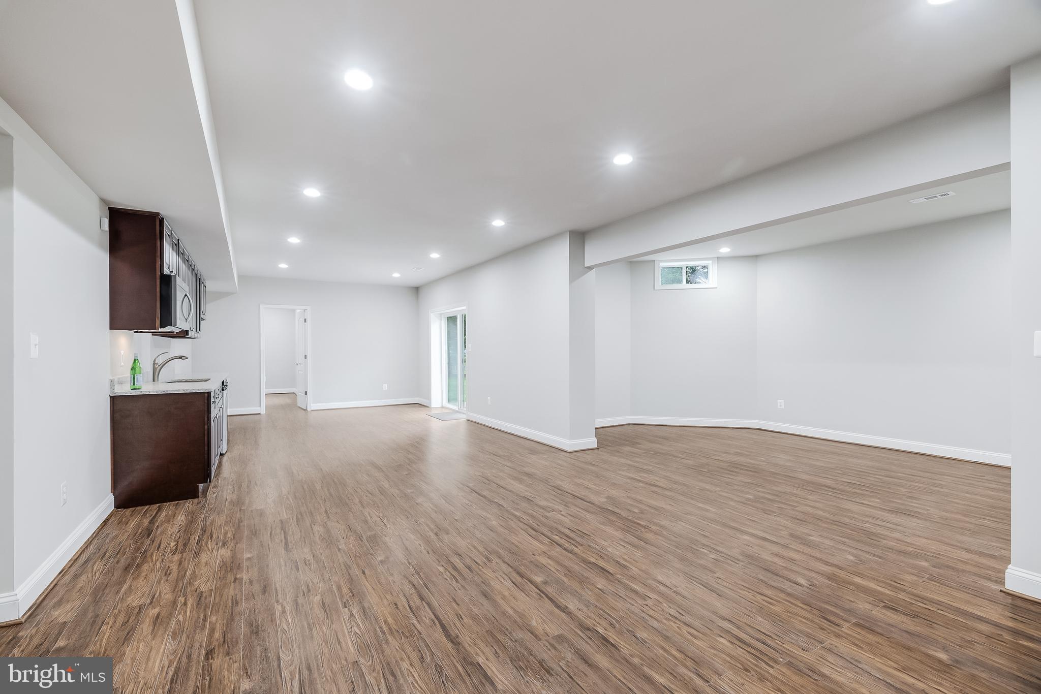 6629 BEACON LANE