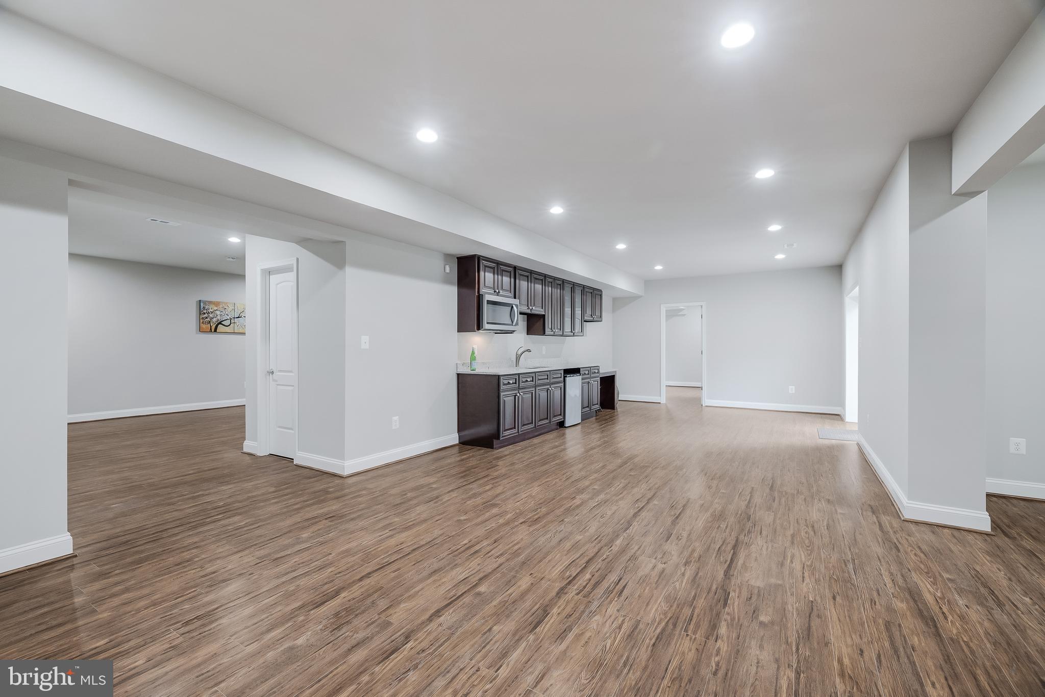 6629 BEACON LANE