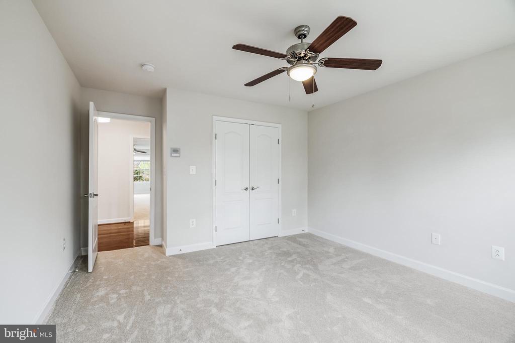 6629 BEACON LANE