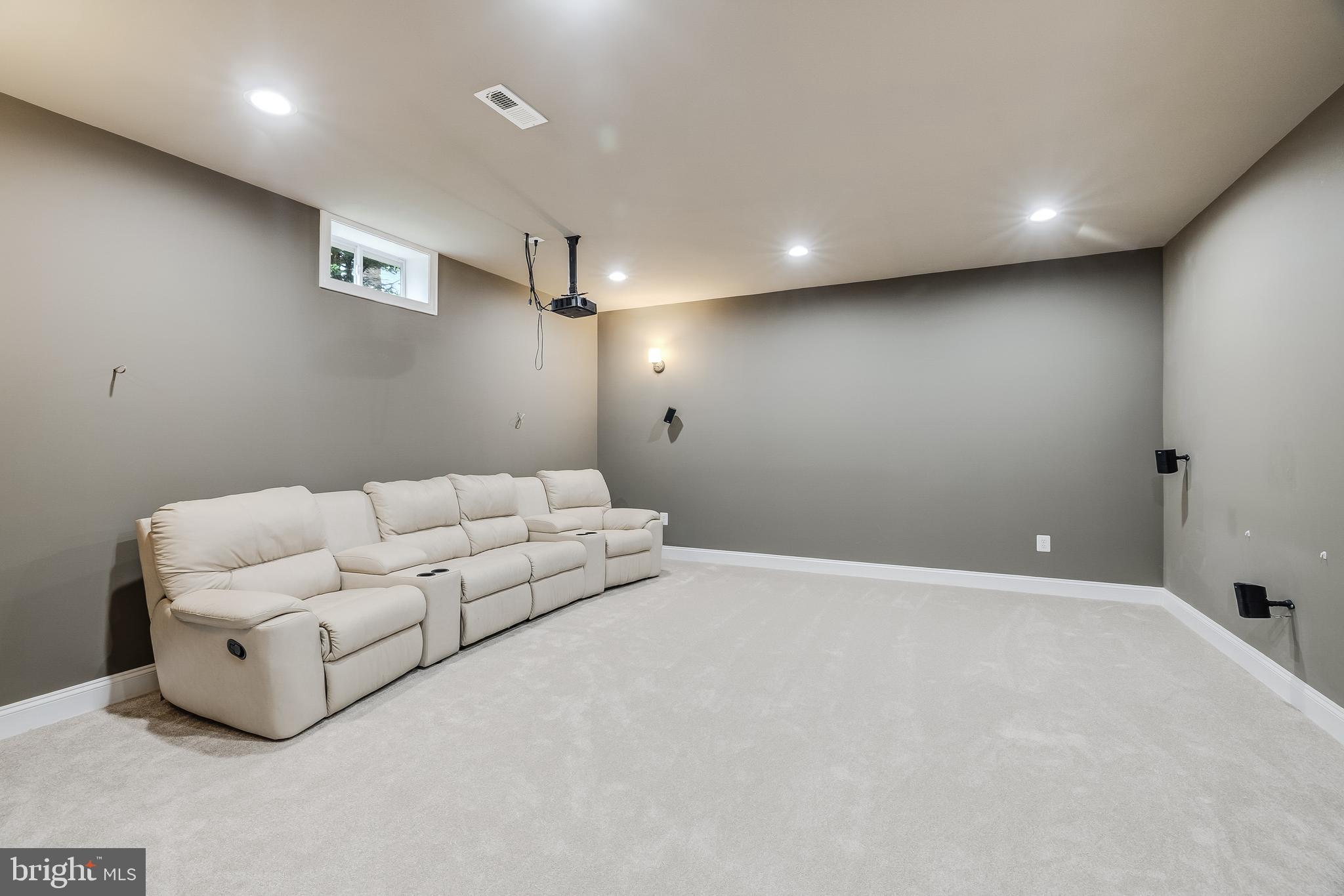 6629 BEACON LANE