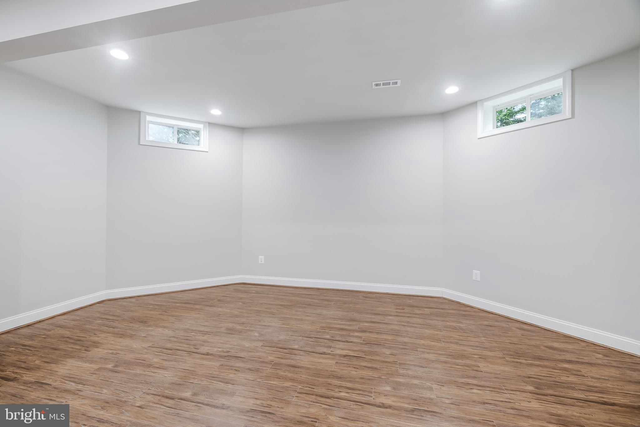 6629 BEACON LANE