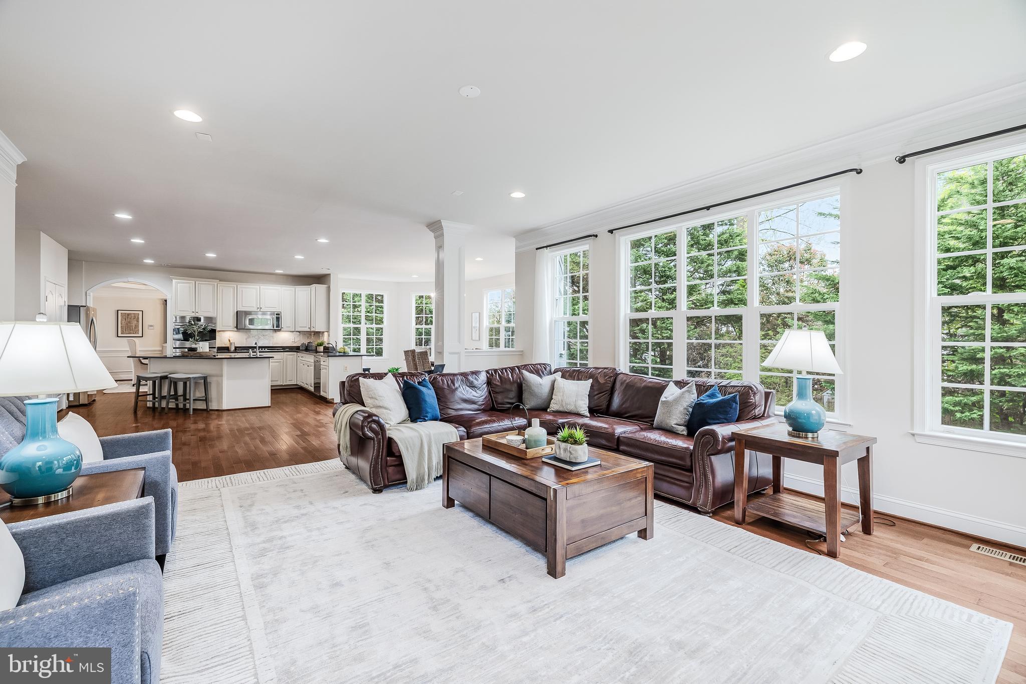 6629 BEACON LANE