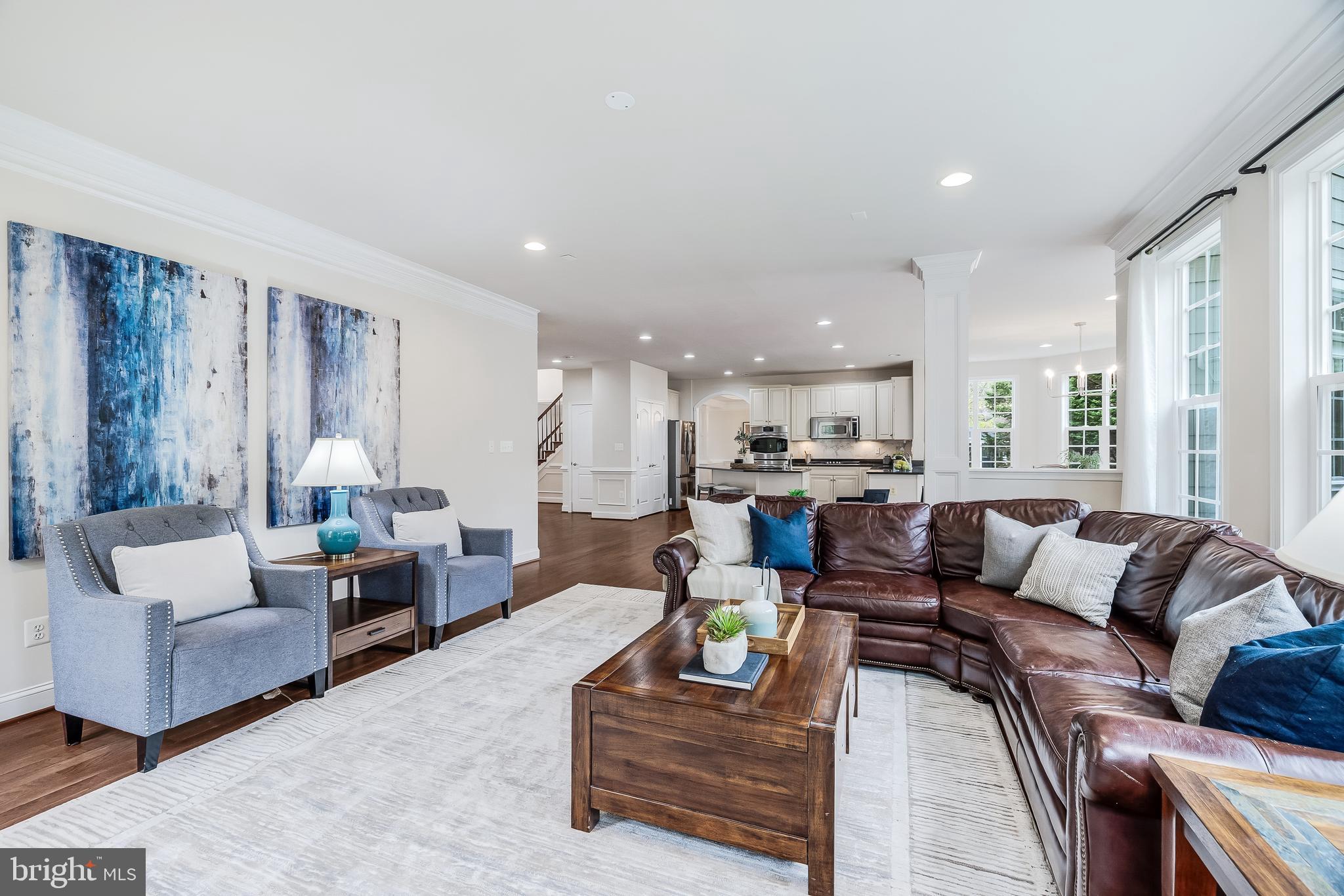 6629 BEACON LANE