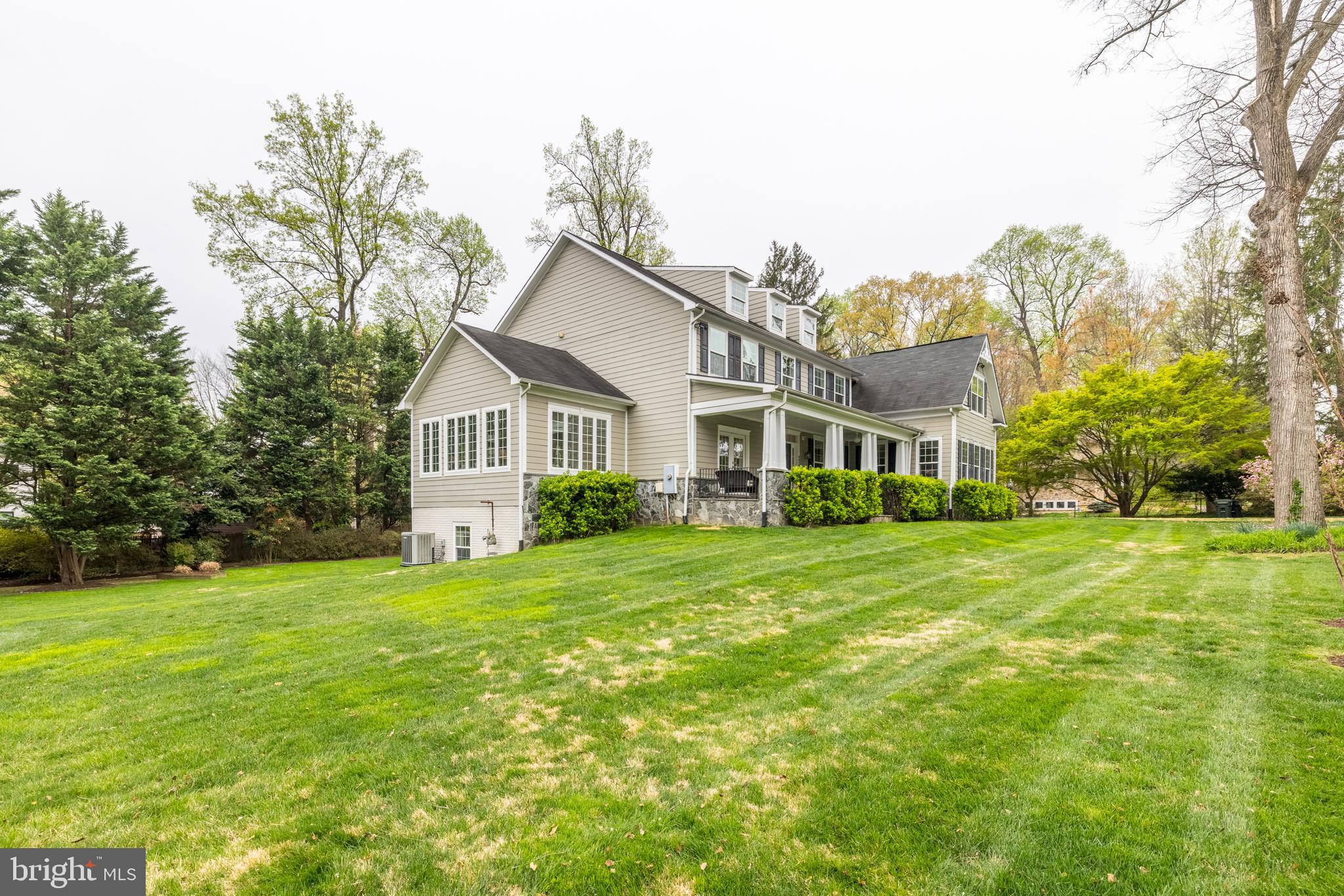 6629 BEACON LANE