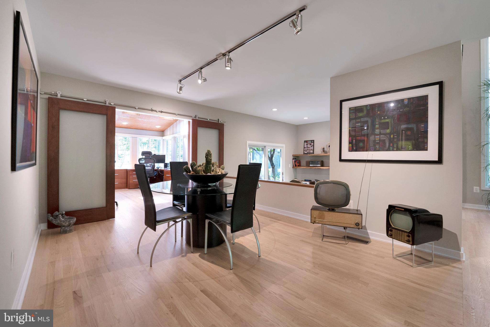 3214 FOXVALE DRIVE