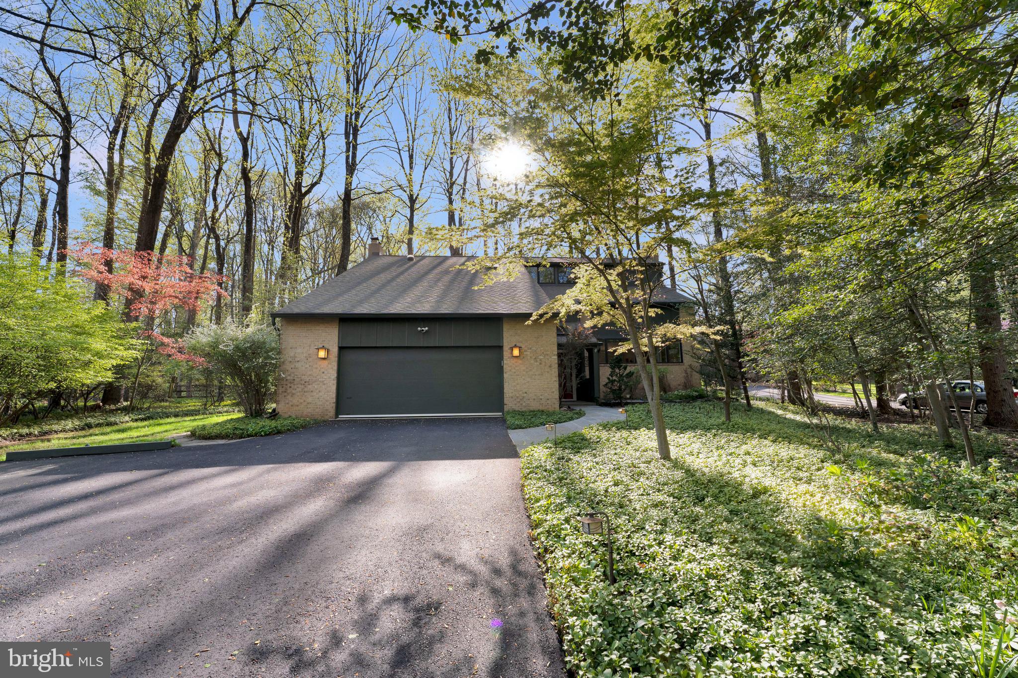 3214 FOXVALE DRIVE