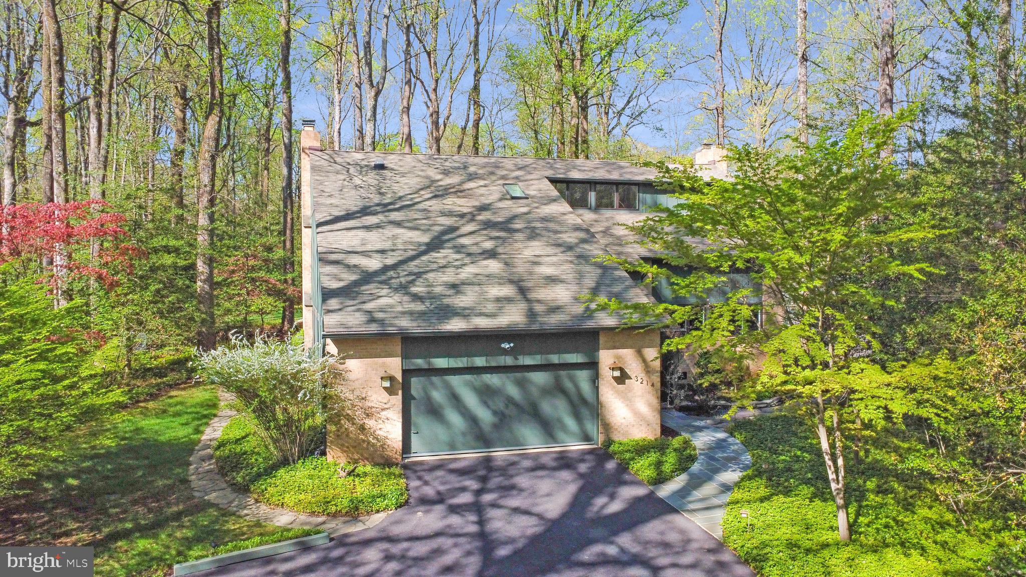 3214 FOXVALE DRIVE
