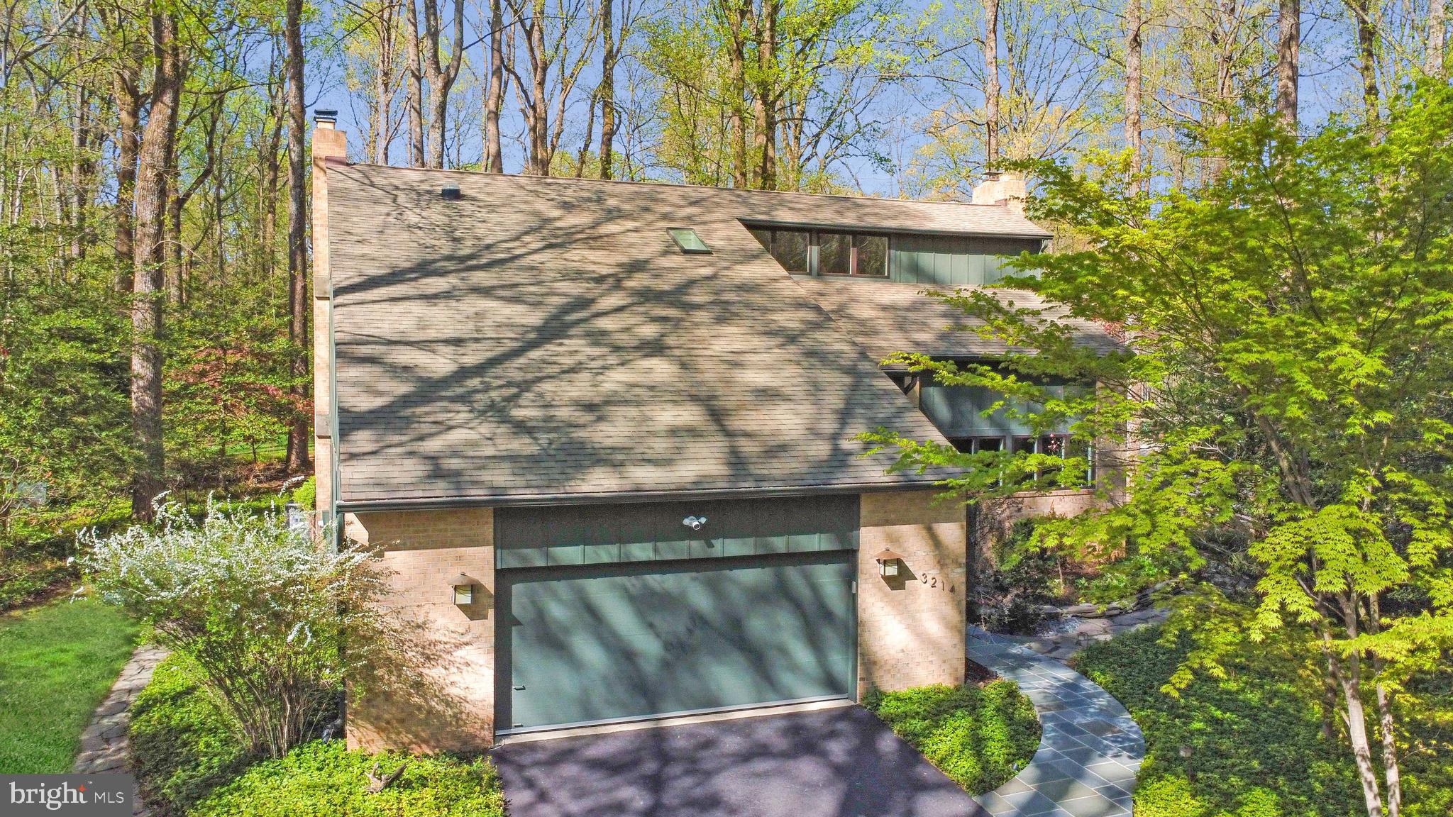 3214 FOXVALE DRIVE