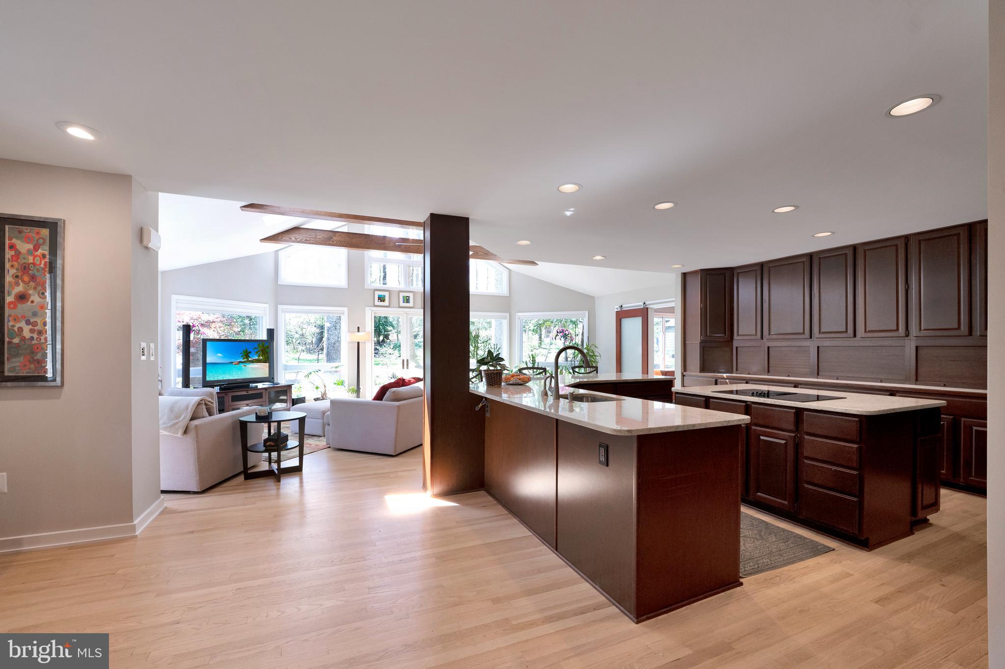 3214 FOXVALE DRIVE