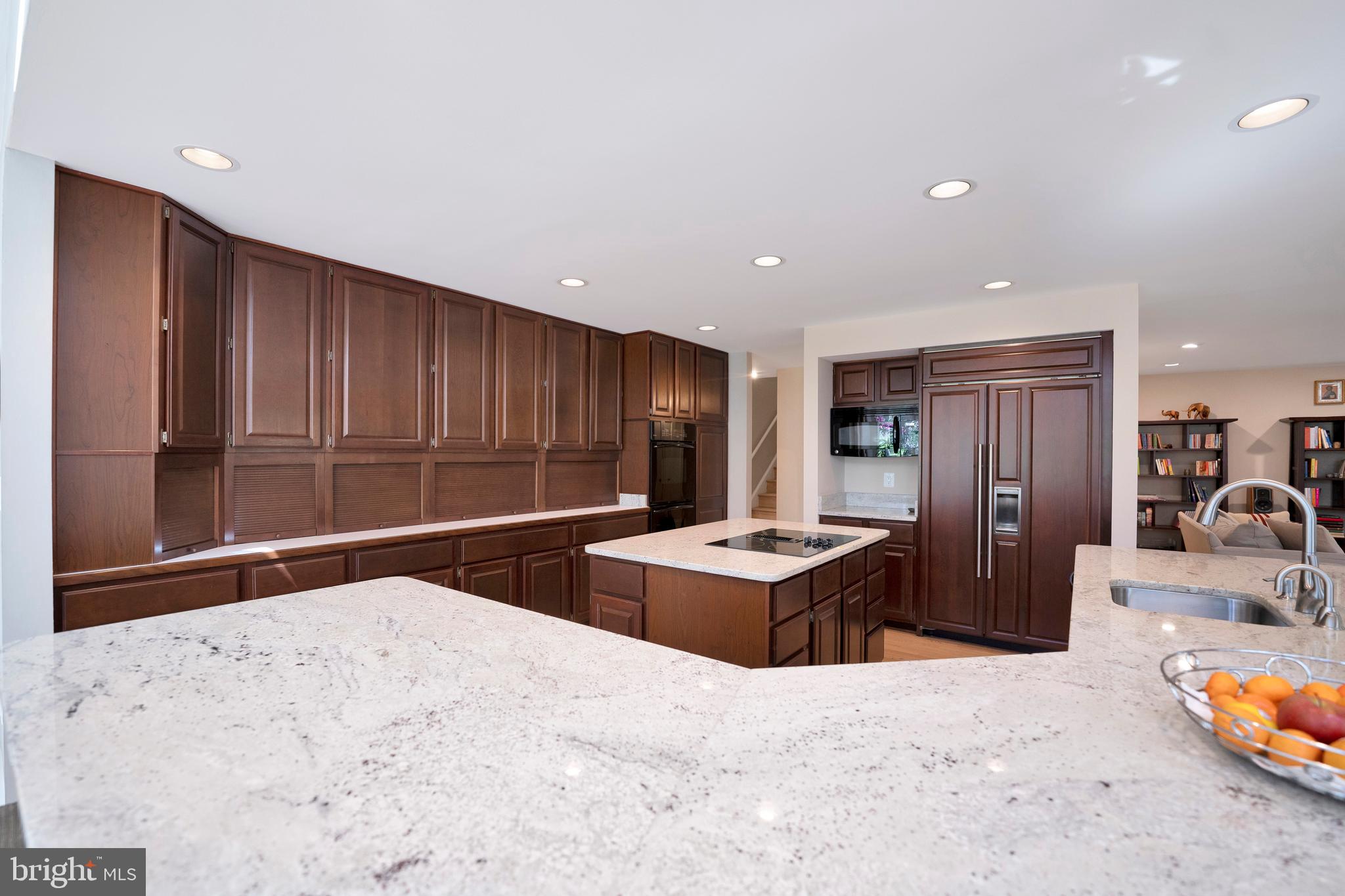 3214 FOXVALE DRIVE