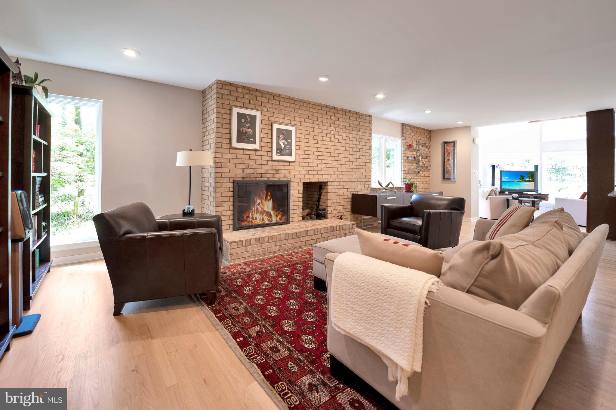 3214 FOXVALE DRIVE