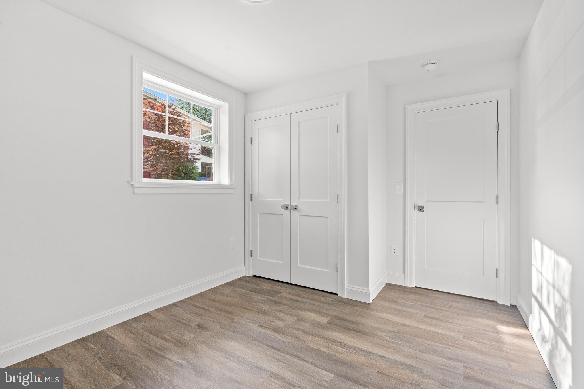 1112 NEAL DRIVE