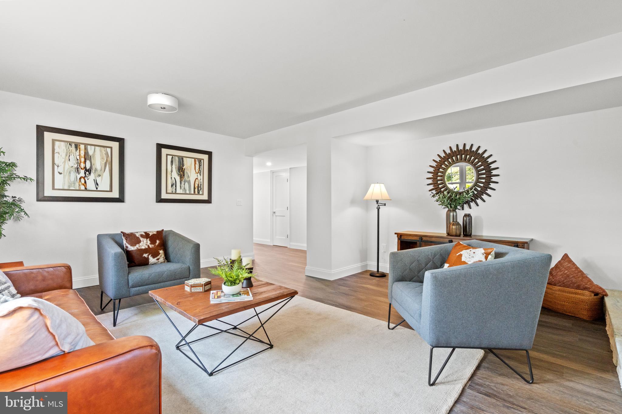 1112 NEAL DRIVE