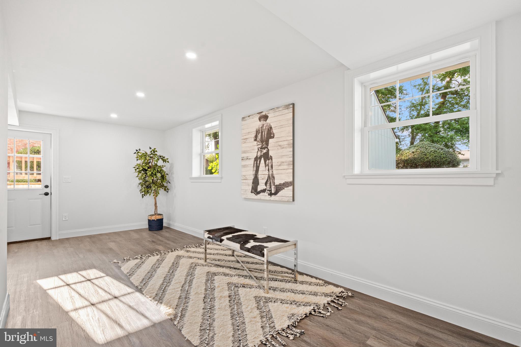 1112 NEAL DRIVE