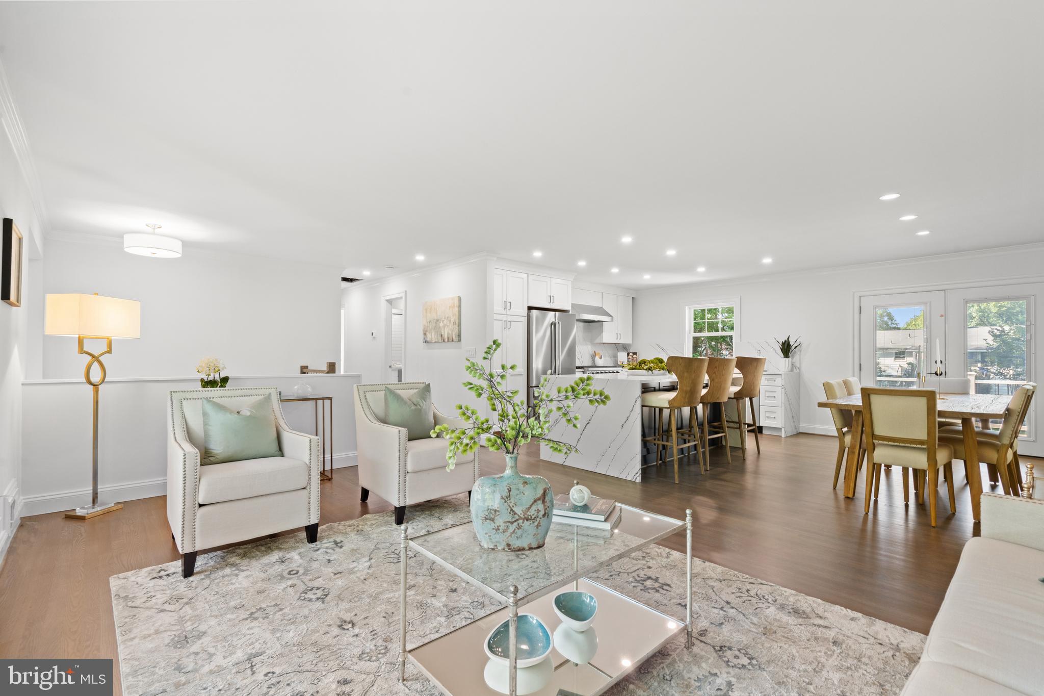 1112 NEAL DRIVE