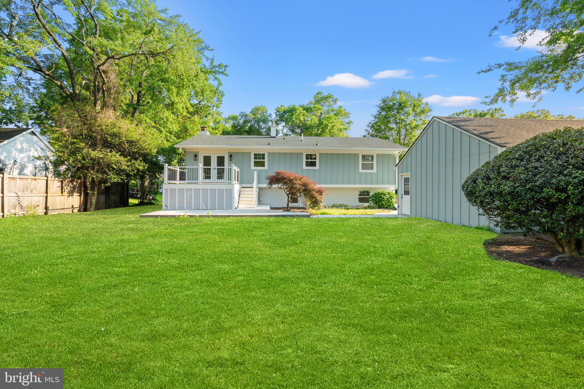 1112 NEAL DRIVE
