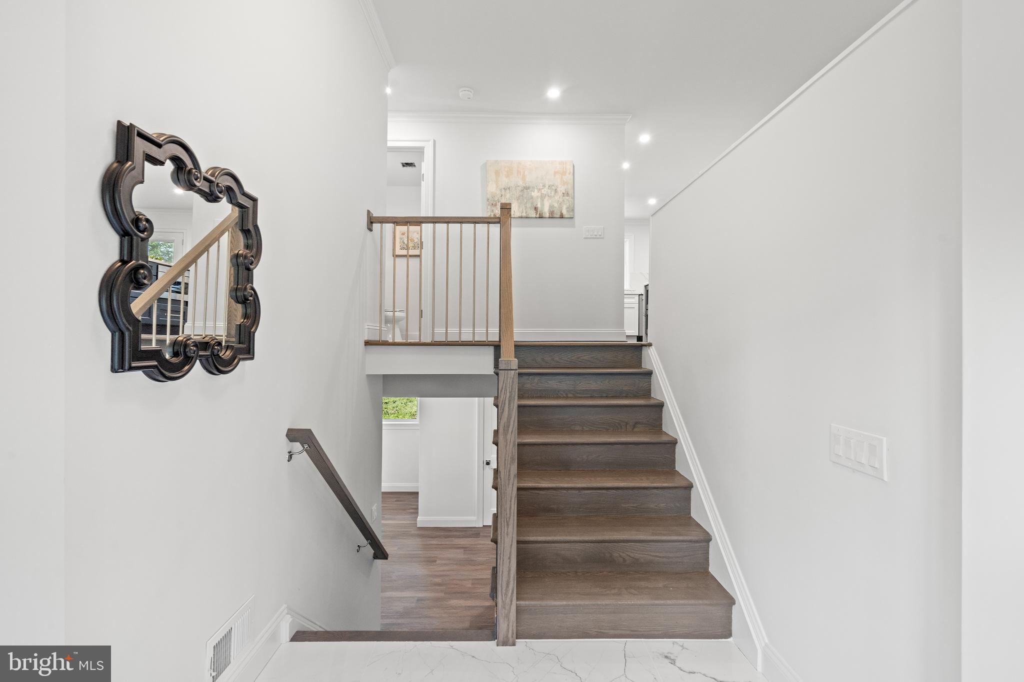 1112 NEAL DRIVE