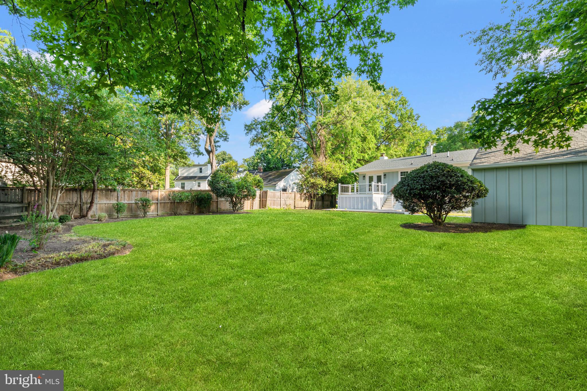 1112 NEAL DRIVE