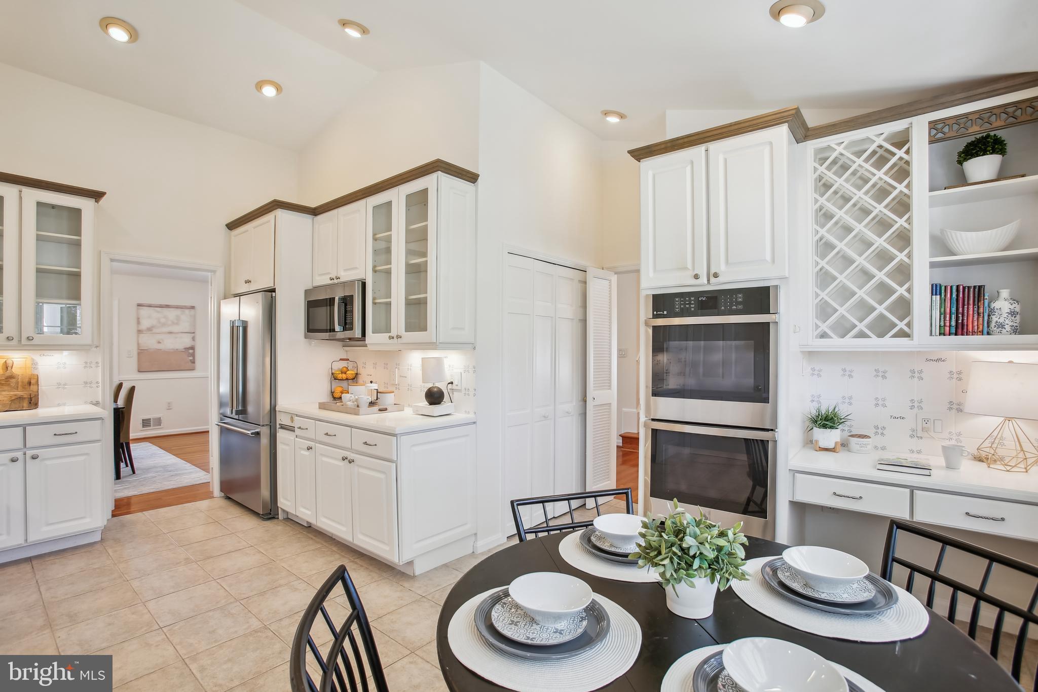 6210 KILCULLEN DRIVE