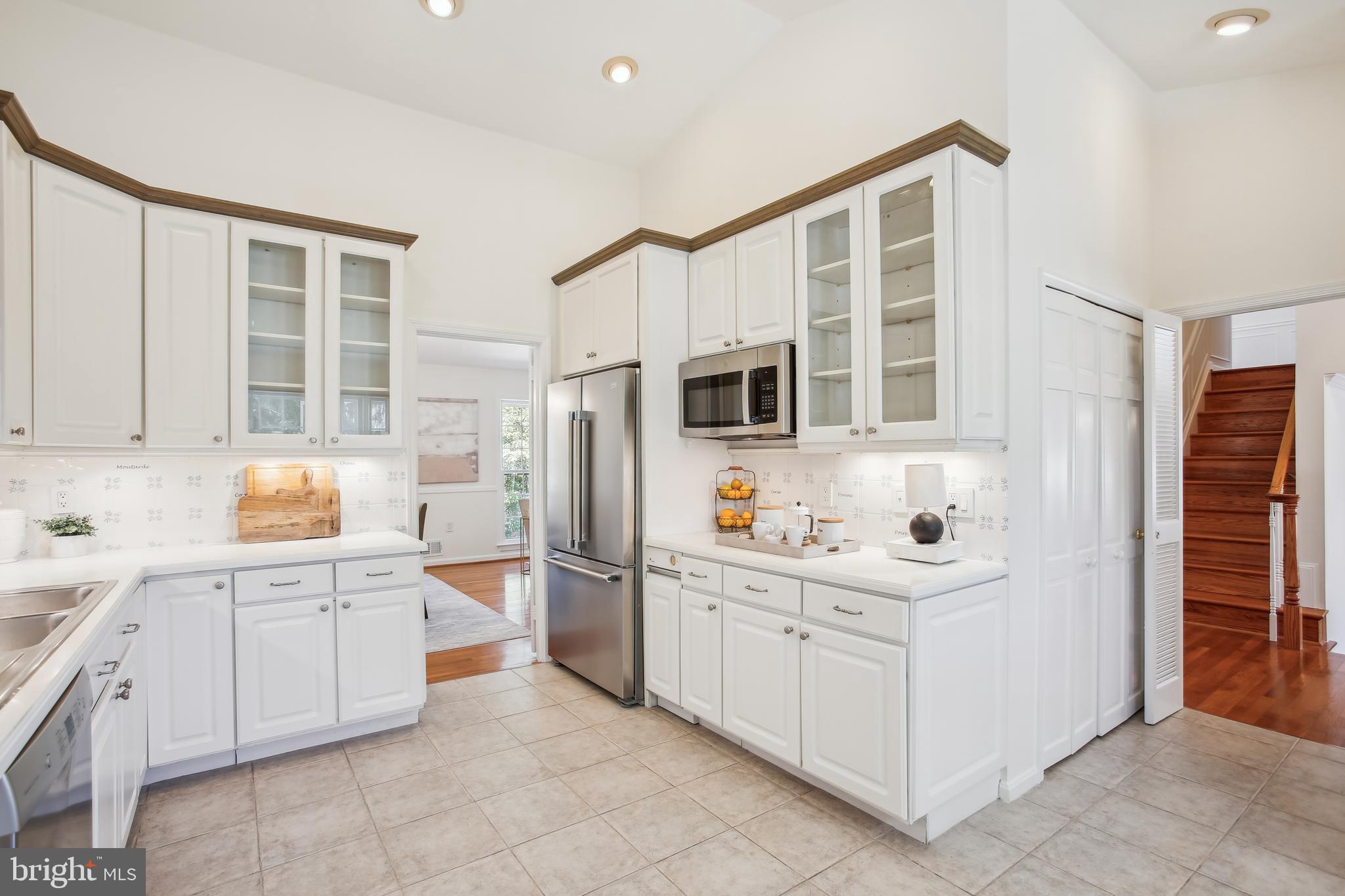 6210 KILCULLEN DRIVE