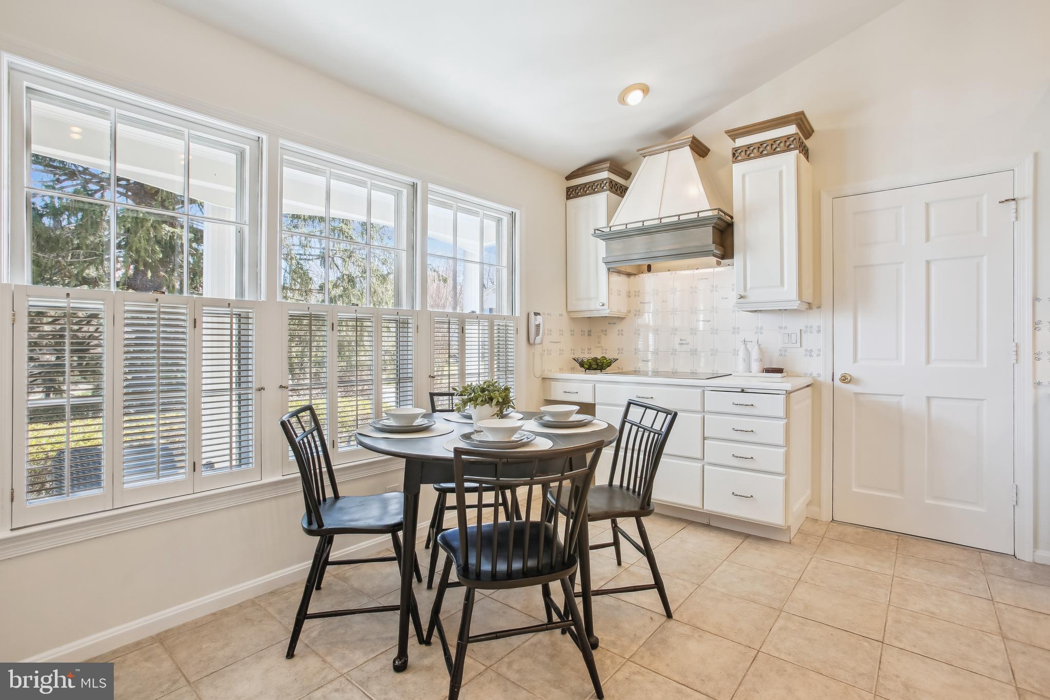 6210 KILCULLEN DRIVE