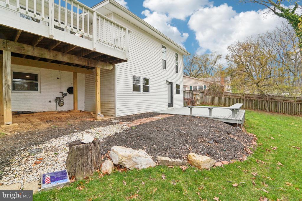 5037 PORTSMOUTH ROAD