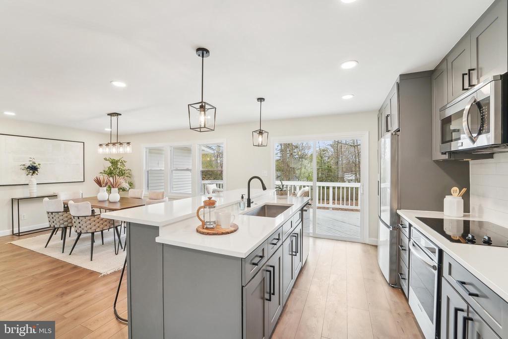 5037 PORTSMOUTH ROAD