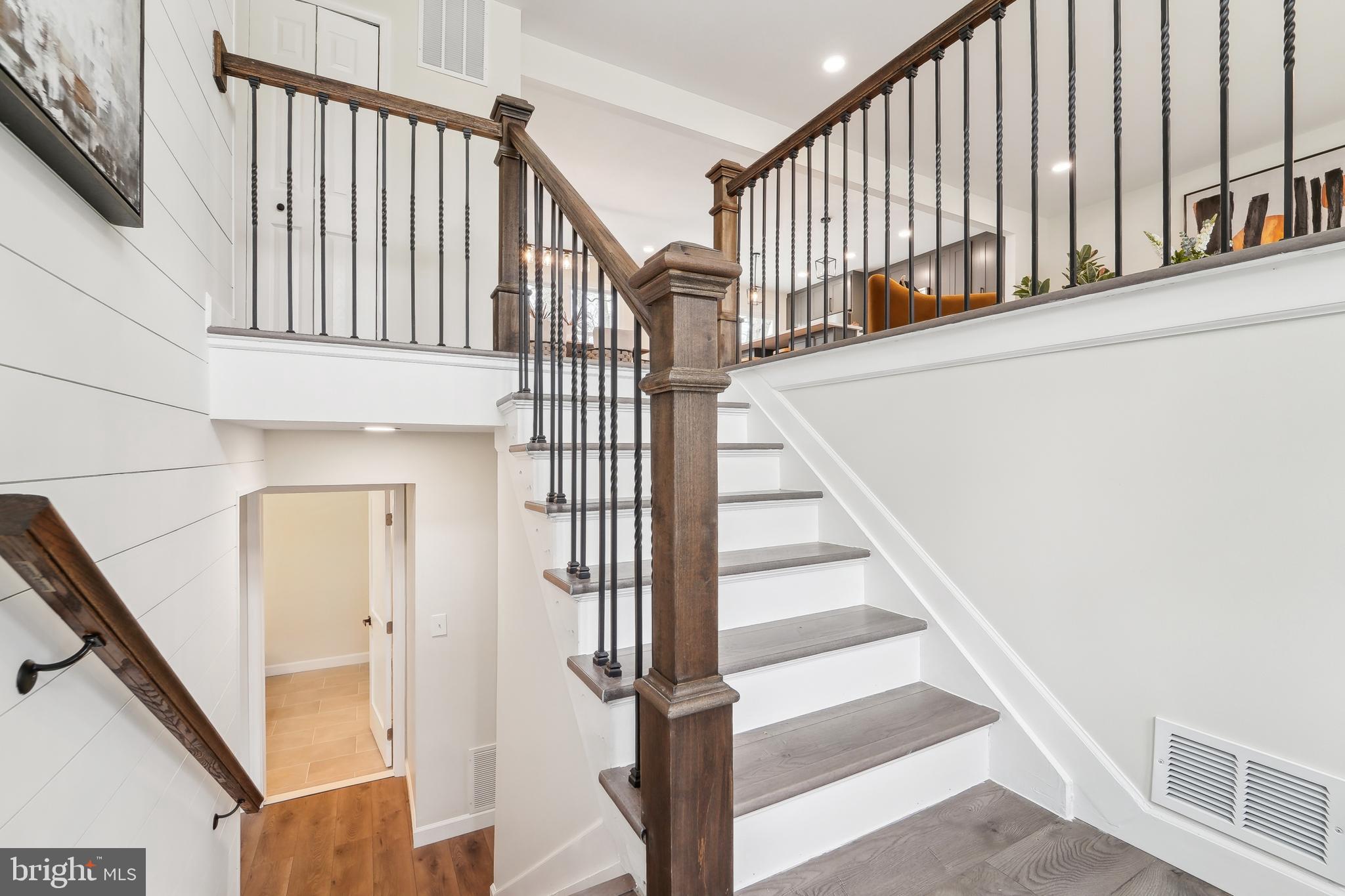 5037 PORTSMOUTH ROAD