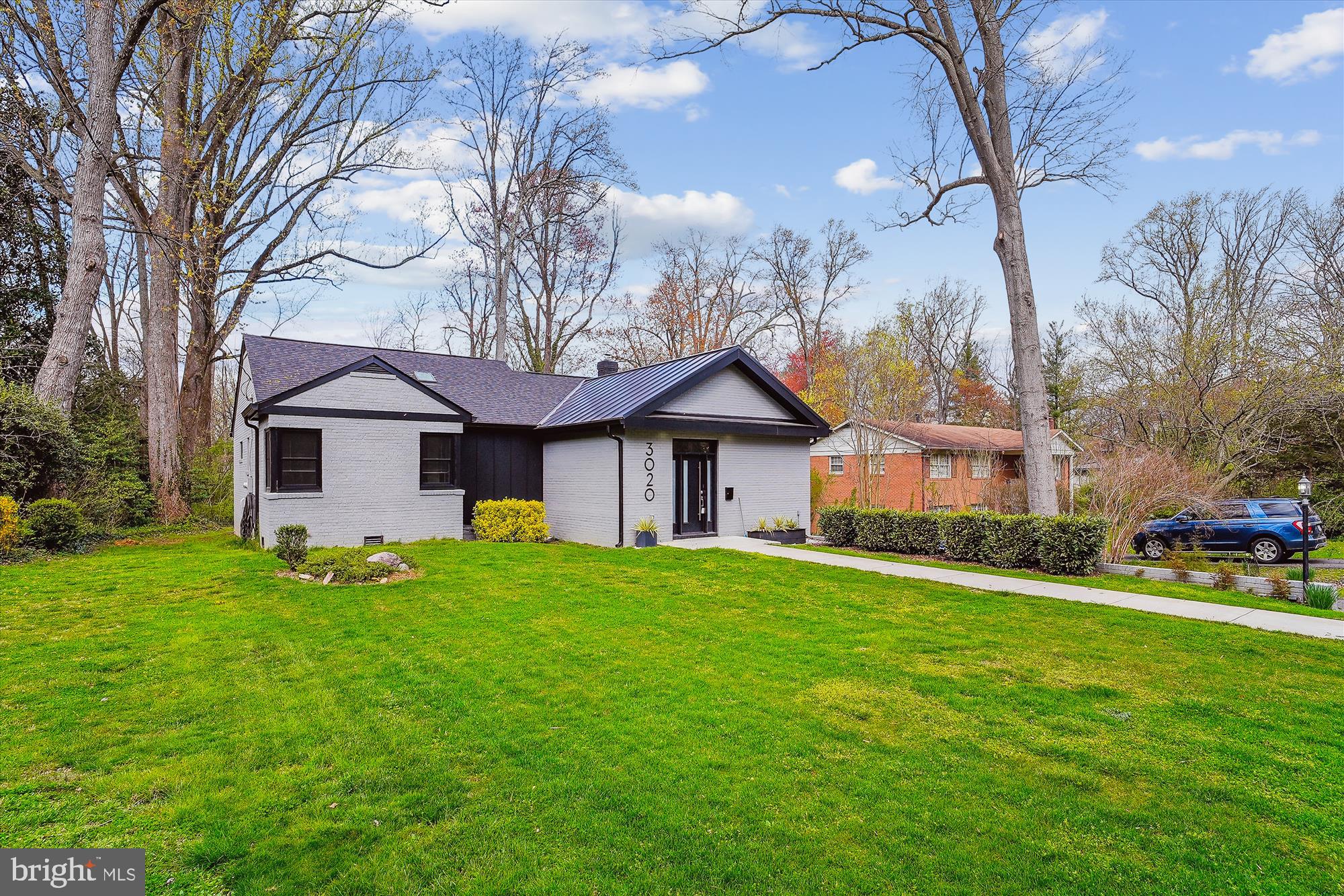 3020 CEDARWOOD LANE