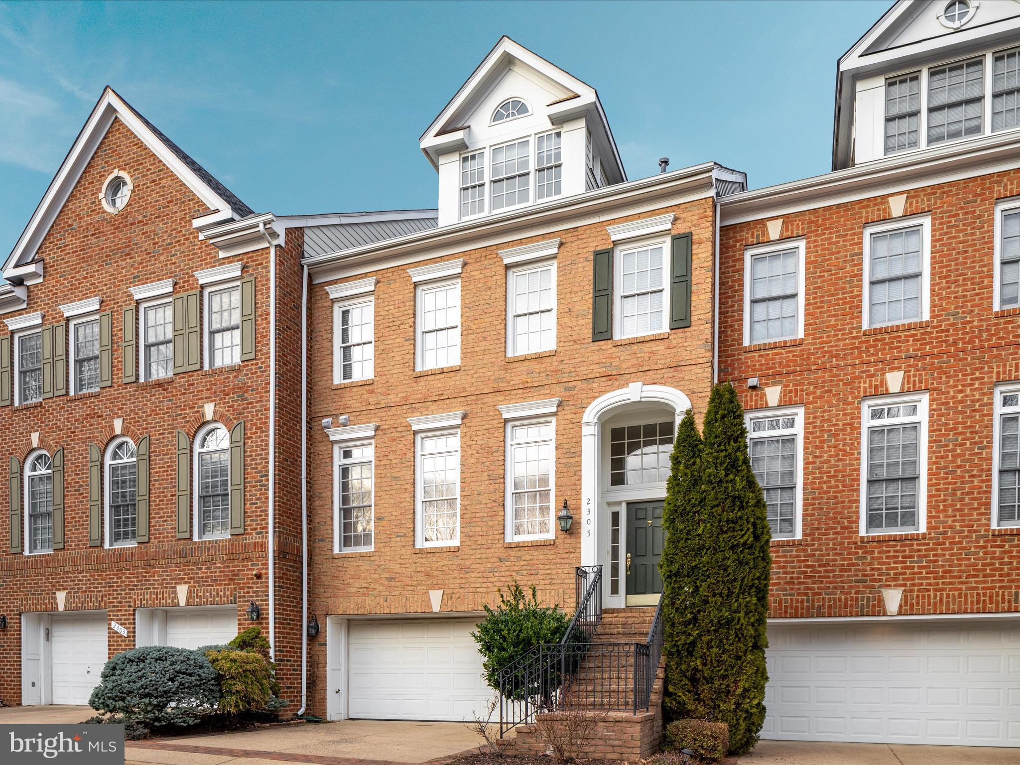 2305 SAWTOOTH OAK COURT