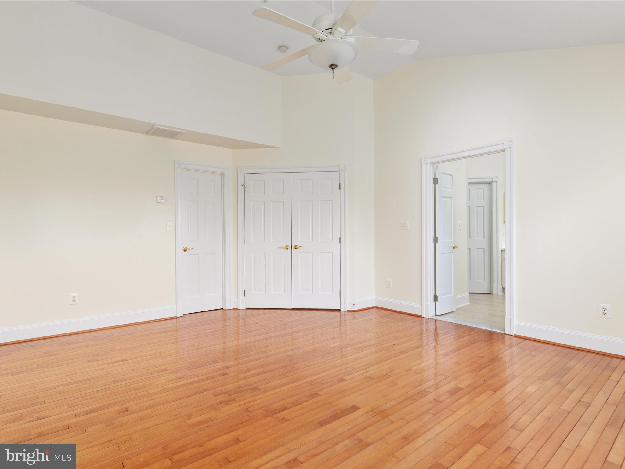 2305 SAWTOOTH OAK COURT