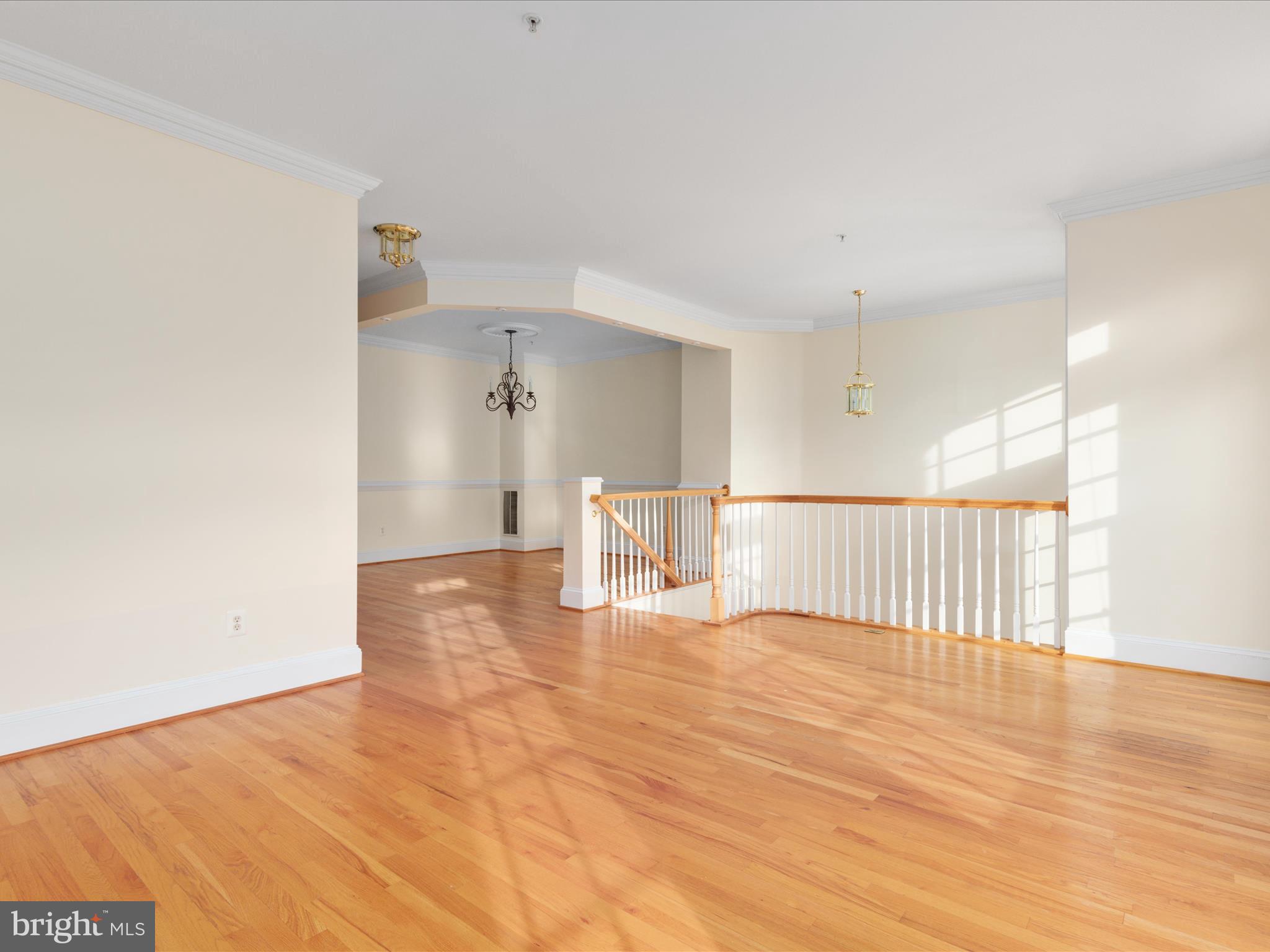 2305 SAWTOOTH OAK COURT