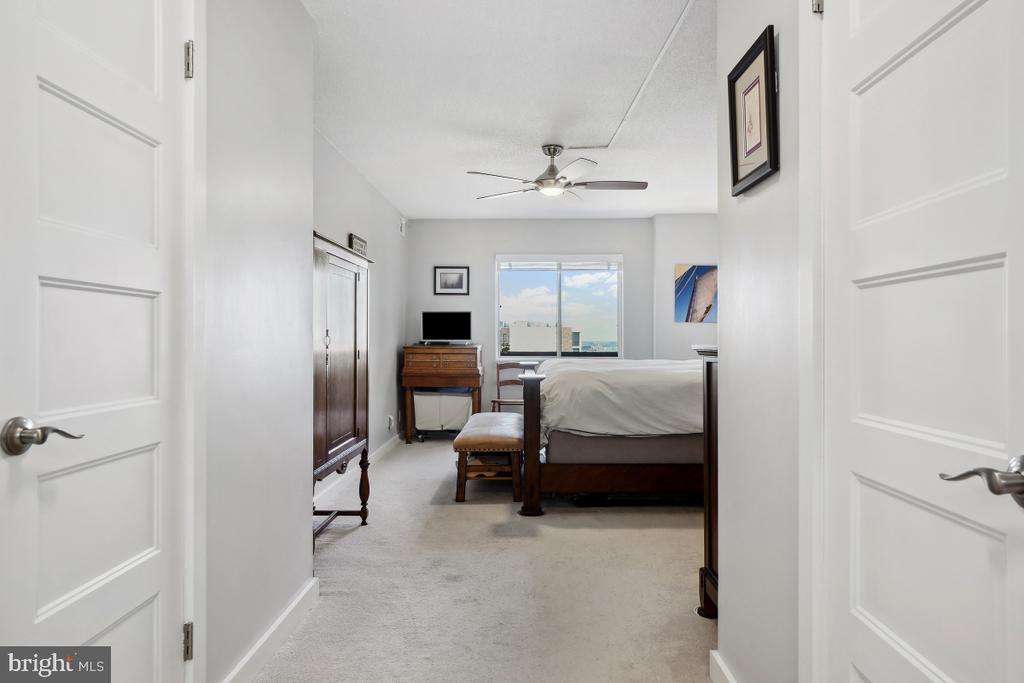 5902 MOUNT EAGLE DRIVE 1615