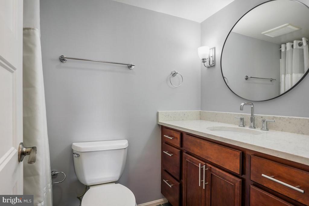 5902 MOUNT EAGLE DRIVE 1615