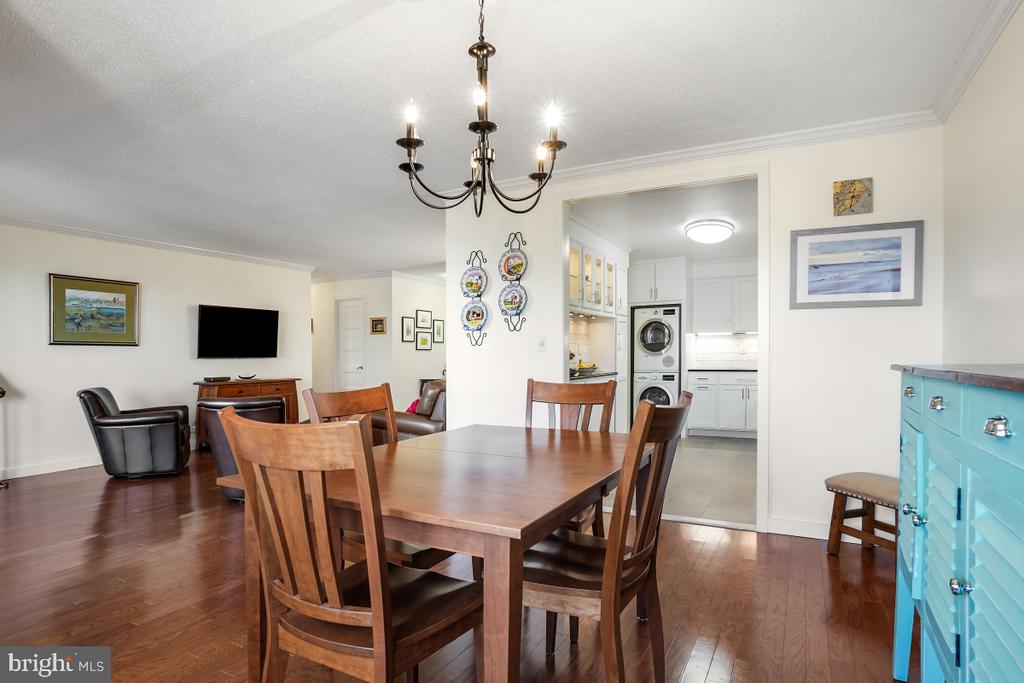 5902 MOUNT EAGLE DRIVE 1615