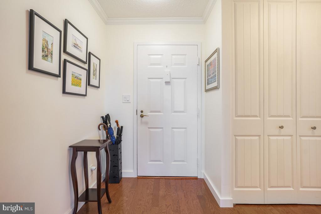 5902 MOUNT EAGLE DRIVE 1615